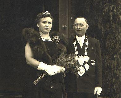 1952/53 S.M. Hubert I. und Königin Gertrud Winzen